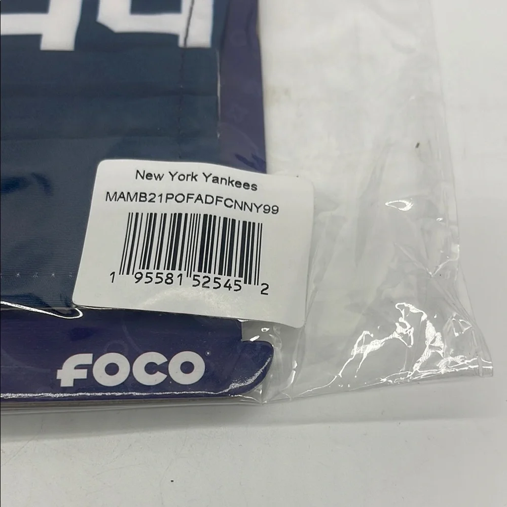 New York Yankees Pleated Face Cover